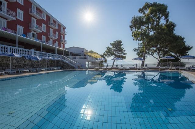 22_Aminess_Bellevue_Hotel_Pool_Pool_22.jpg