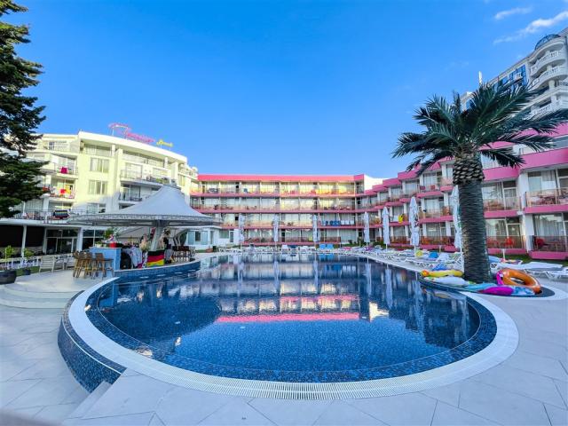 flamingo beach hotel_39.jpg