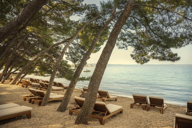 Dalmacija__PlacesHotel__Places_beach_01_1689080440.jpg