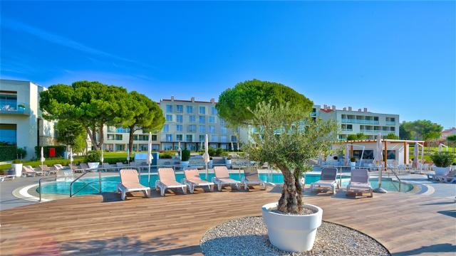 Park_Plaza_Belvedere_Medulin_Outdoor_Pool_01.jpg