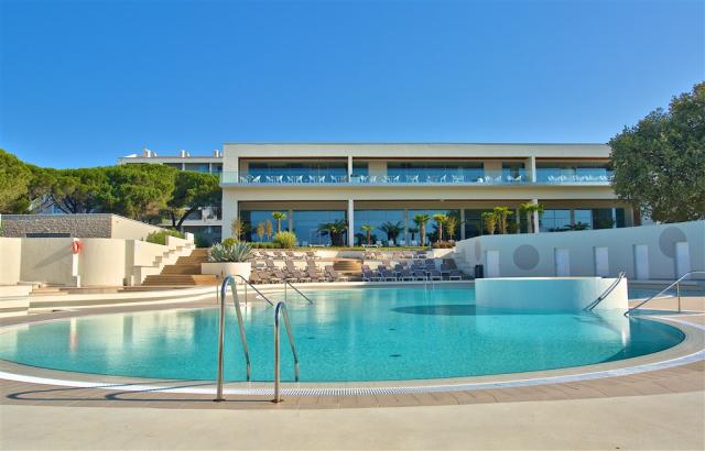 Park_Plaza_Belvedere_Medulin_Outdoor_Pool_02.jpg