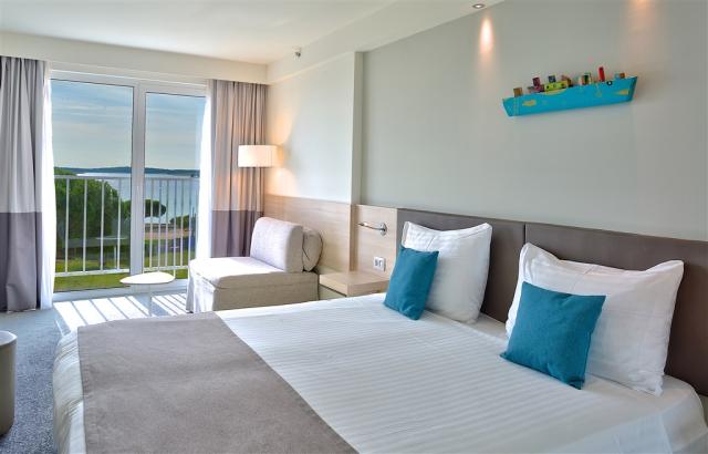 Park_Plaza_Belvedere_Medulin_Rooms_Superior_Room_Sea_Side_02.jp