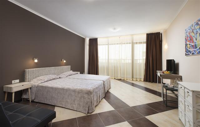 Double room 3.jpg