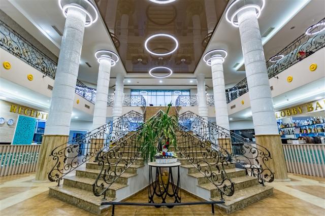 3 Lobby 7 - Copy.jpg