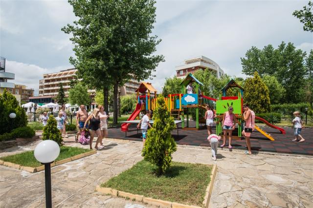 kids garden 8.TIF