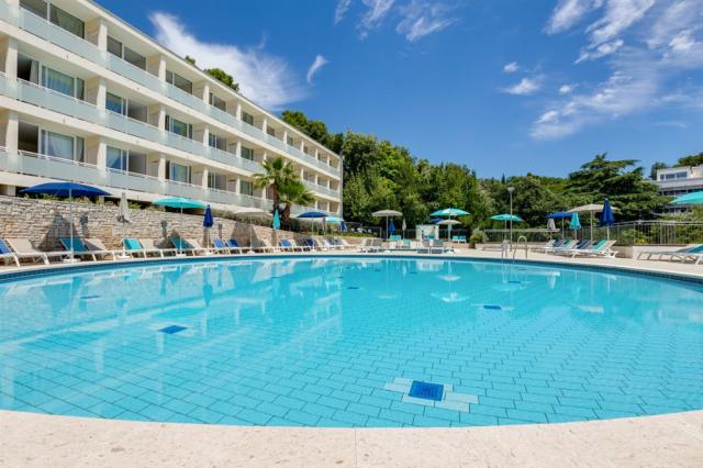 Rabac Residence_outdoor pool_6 (5622) [lowres].jpg