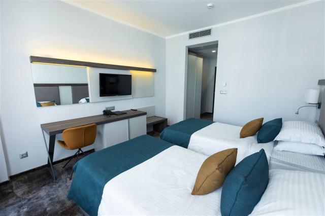 Best Western Plus Premium Inn