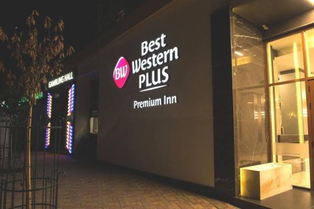 Best Western Plus Premium Inn