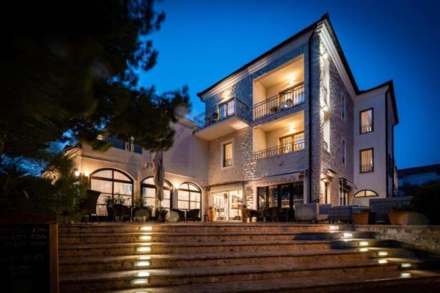 Hotel Nikola - hotel - autobusový zájazd CK  - Chorvátsko, Vodi