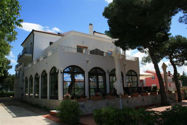 Hotel Nikola - hotel - autobusový zájazd CK  - Chorvátsko, Vodi