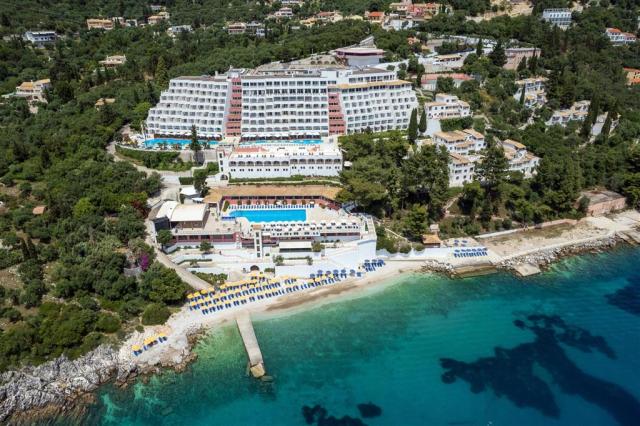 Hotel Sunshine Club - pláž - letecký zájazd CK  - Korfu, Nissak
