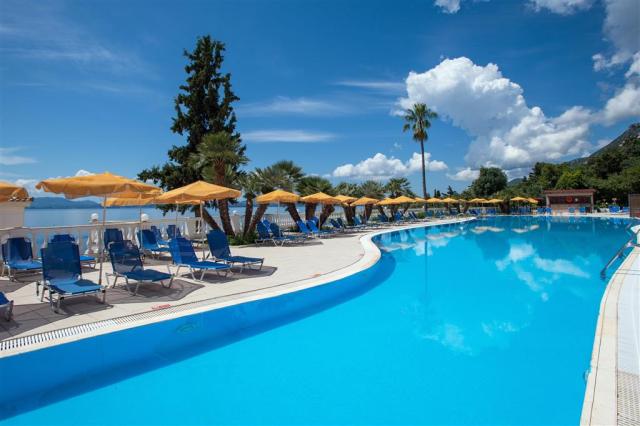Hotel Sunshine Club - bazén - letecký zájazd CK  - Korfu, Nissa