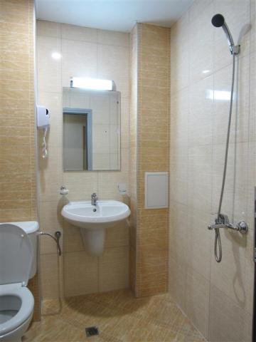 Hotel Kamenec - kúpeľňa - letecký a autobusový zájazd CK  - Bul