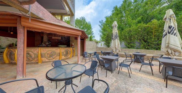 Hotel Kamenec Kiten - bazén - letecký a autobusový zájazd CK   