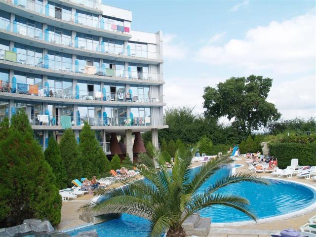 Hotel Kamenec Kiten - bazén - letecký a autobusový zájazd CK  -