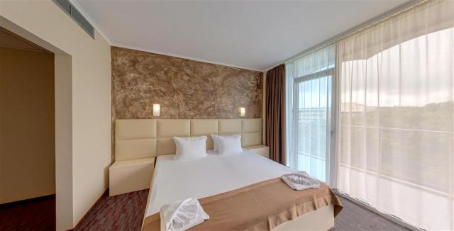 Hotel Kamenec Kiten - izba - letecký a autobusový zájazd CK   -