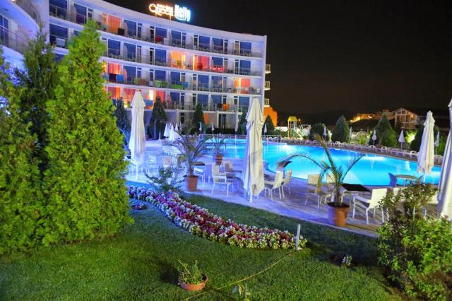 Hotel Queen Nelly - hotel - letecký a autobusový zájazd CK  - B