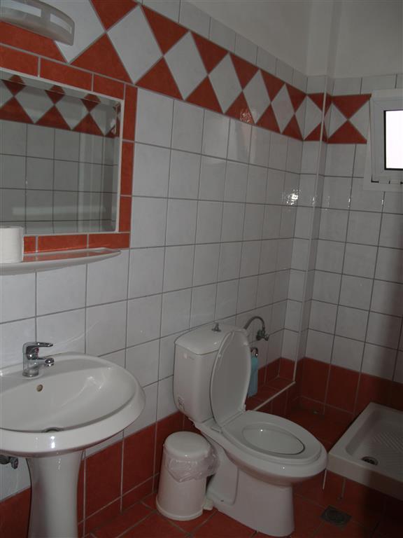 Apartmány Glaros - kúpeľňa - autobusový a letecký zájazd CK -