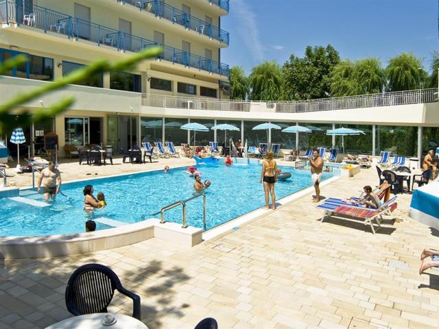 Hotel Miami s bazénom, Taliansko, Lido di Jesolo, dovolenka aut