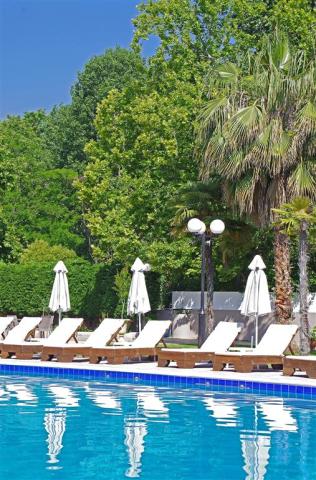 Hotel Sun Beach - záhradný areál - letecký zájazd CK  - Grécko,