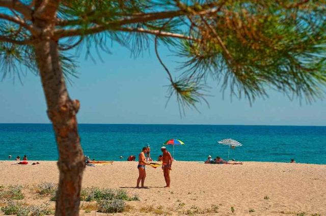 Hotel Sun Beach - pláž - letecký zájazd CK  - Grécko, Olympská 