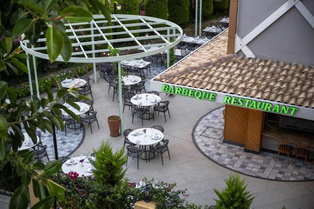 Hotel My Home Resort - barbecue restaurácia - letecký zájazd CK