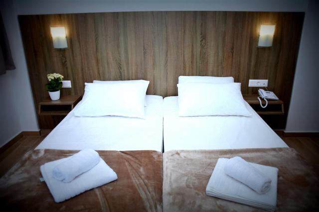 Hotel Poseidon - izba v novej časti - letecký zájazd CK  - Gréc