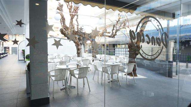 Hotel Maria del Mar - terasa - letecký zájazd CK  - Španielsko,