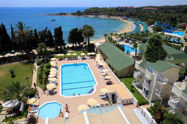 Hotel Incekum Su - výhľad na bazén - letecký zájazd CK  - Turec