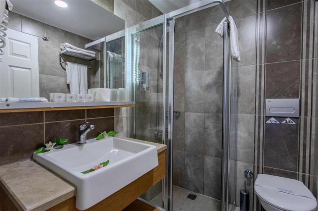 Hotel Incekum Su - kúpeľňa - letecký zájazd CK  - Turecko, Avsa