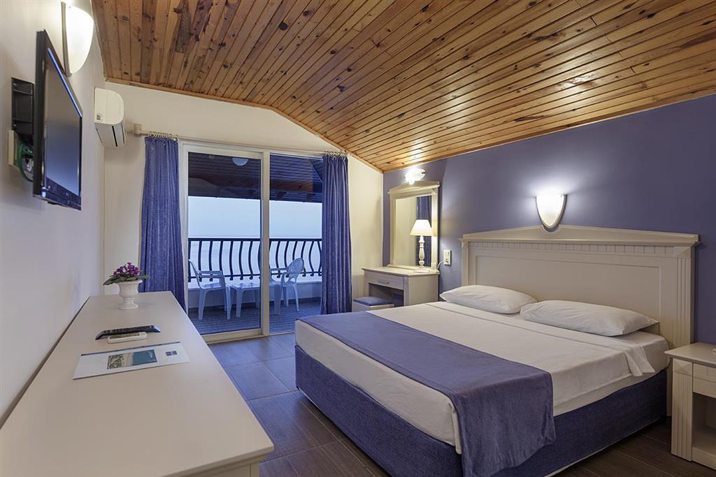 Hotel Club Turtas Beach - rodinná izba s poschodovou posteľou -
