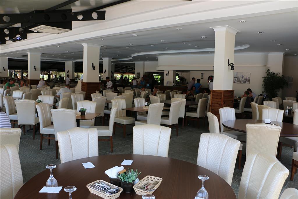 Hotel Club Turtas Beach - reštaurácia - letecký zájazd CK - Tu