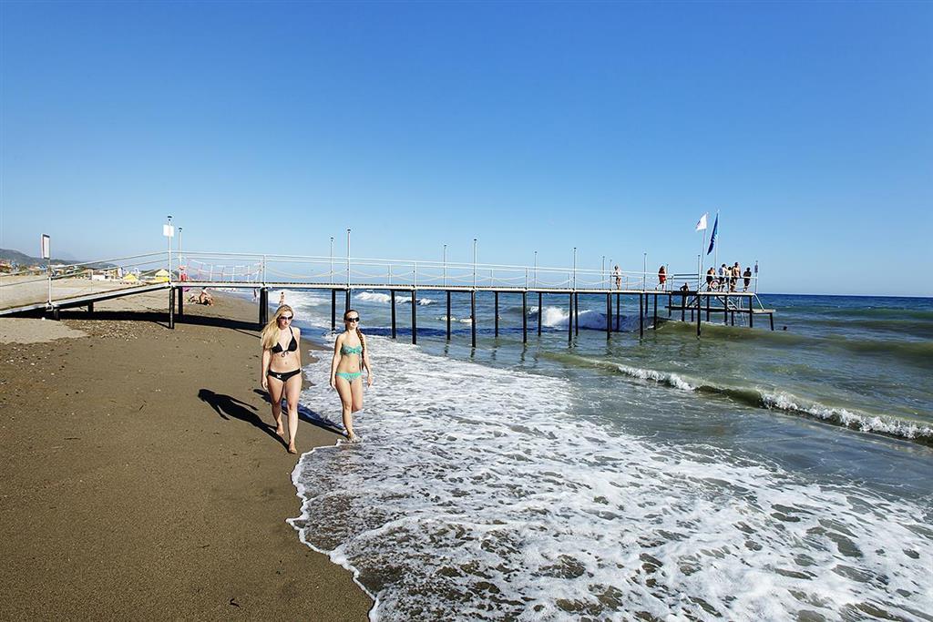 Hotel Club Turtas Beach - pláž - letecký zájazd CK - Turecko K
