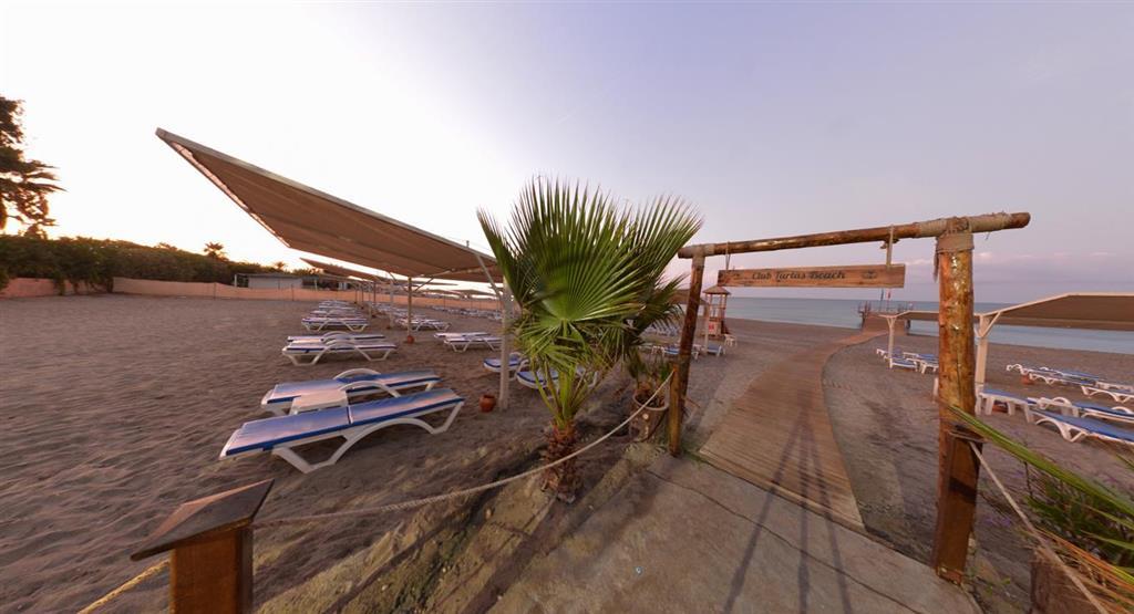 Hotel Club Turtas Beach - pláž - letecký zájazd CK - Turecko K