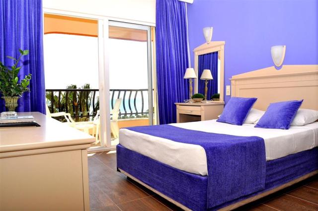 Hotel Club Turtas Beach - izba štandard -letecký zájazd CK  - T