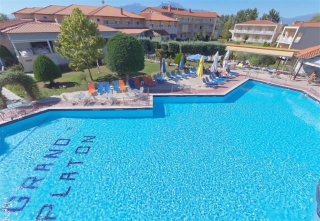Hotel Grand Platon - bazén - letecký zájazd CK  - Grécko, Olymp