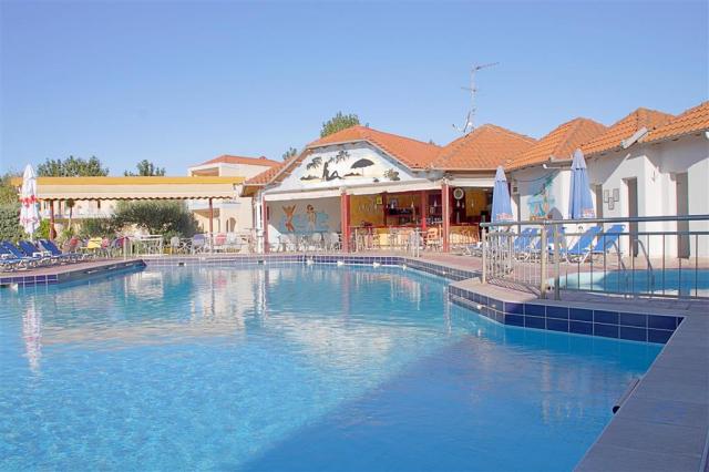 Hotel Grand Platon - bazén - letecký zájazd CK  - Grécko, Olymp