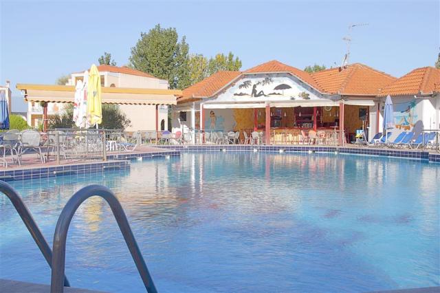 Hotel Grand Platon - bazén - letecký zájazd CK  - Grécko, Olymp