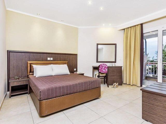 Hotel Grand Platon - izba - letecký zájazd CK  - Grécko, Olymps