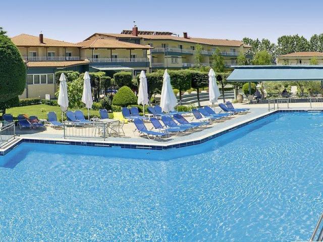 Hotel Grand Platon - bazén - letecký zájazd CK  - Grécko, Olymp