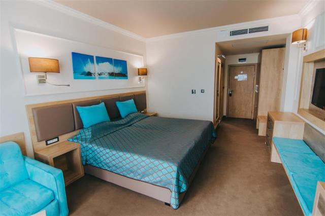 Hotel Tiara Beach - dvojlôžková izba - letecký zájazd CK  - Bul