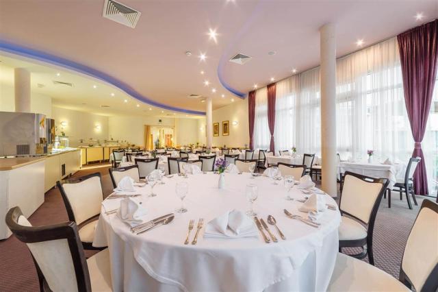Hotel Punta - Chorvátsko Vodice - zájazd CK 