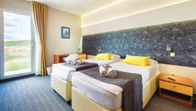 Hotel Punta - Chorvátsko Vodice - zájazd CK 