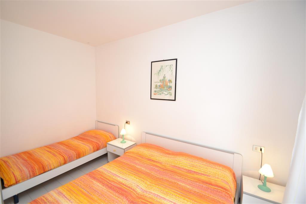 apartmánový dom Gemini s bazénom a záhradou v časti Pineda v Bi