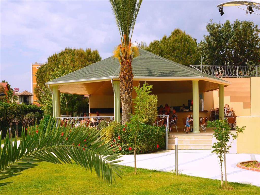 Insula Resort - plážový bar - letecký zájazd CK - Turecko, Kon