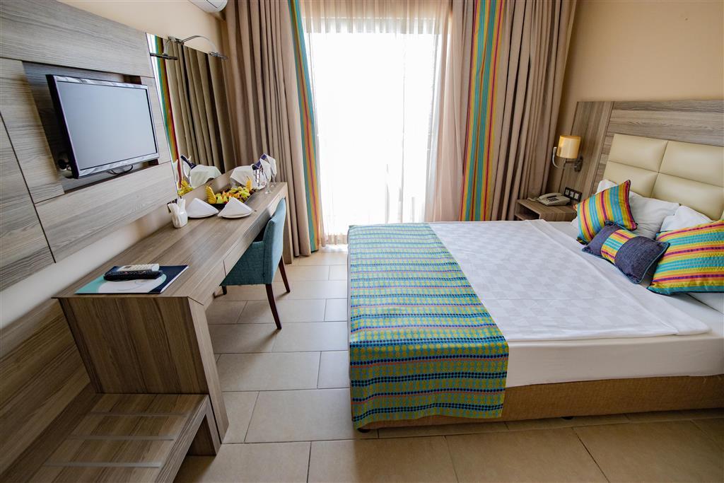 Insula Resort - štandardná izba - letecký zájazd CK - Turecko,