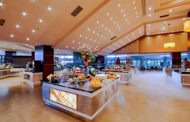 Limak Lara Deluxe - reštaurácia - letecký zájazd CK  - Turecko,