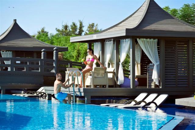 Limak Lara Deluxe - súkromný pavilón - letecký zájazd CK  - Tur