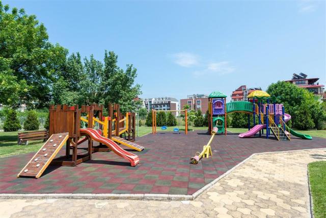 Hotel Belitsa - detské ihrisko - letecký a  autobusový zájazd C