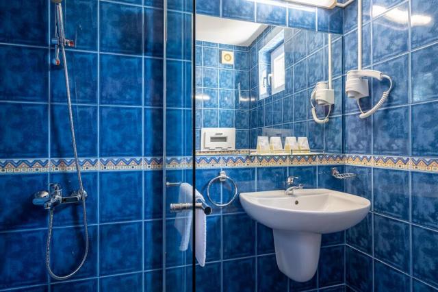 Hotel Belitsa -  kúpelňa - letecký a  autobusový zájazd CK  - B